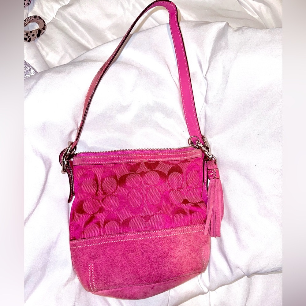 Coach Signature 1523 Small Suede Trim Shoulder Handbag Purse Pink